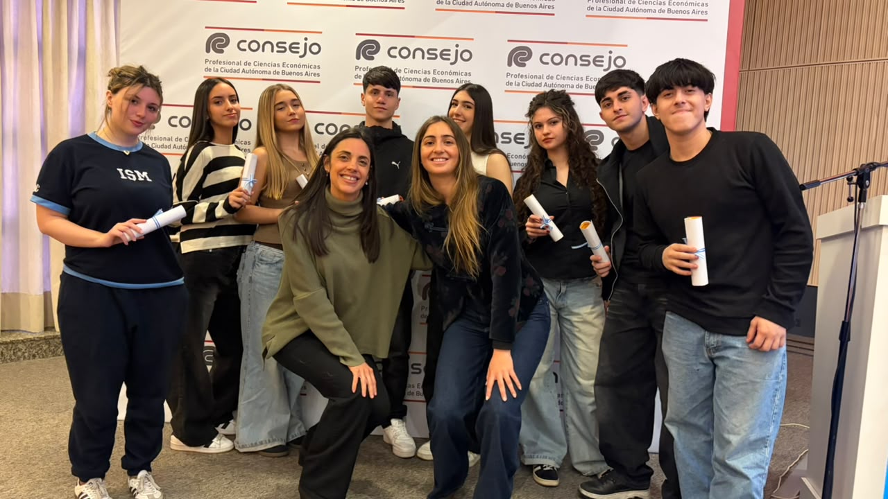 Estudiantes de la Ciudad finalizaron su experiencia de formación junto al Consejo Profesional de Ciencias Económicas
