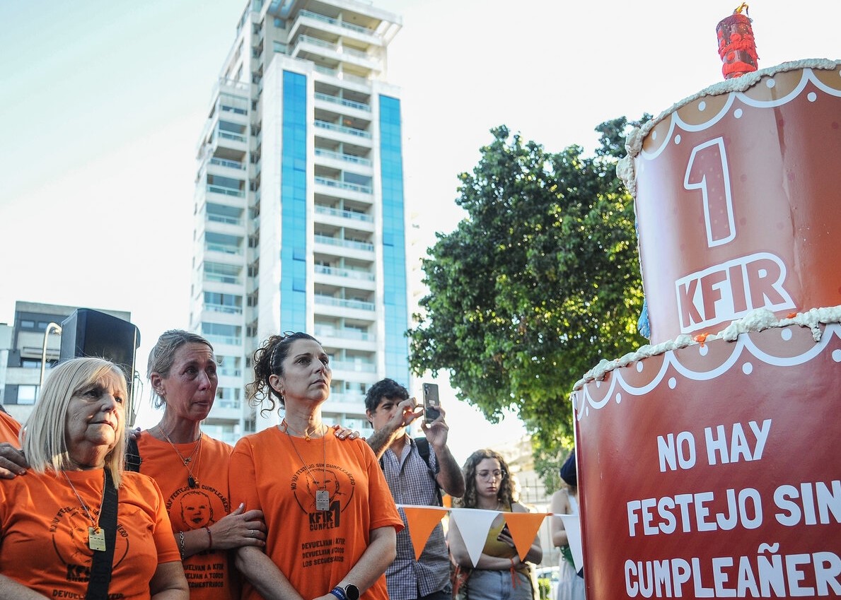 La Ciudad de Buenos Aires y la Organización Sionista Argentina conmemoran el primer cumpleaños de Kfir Bibas