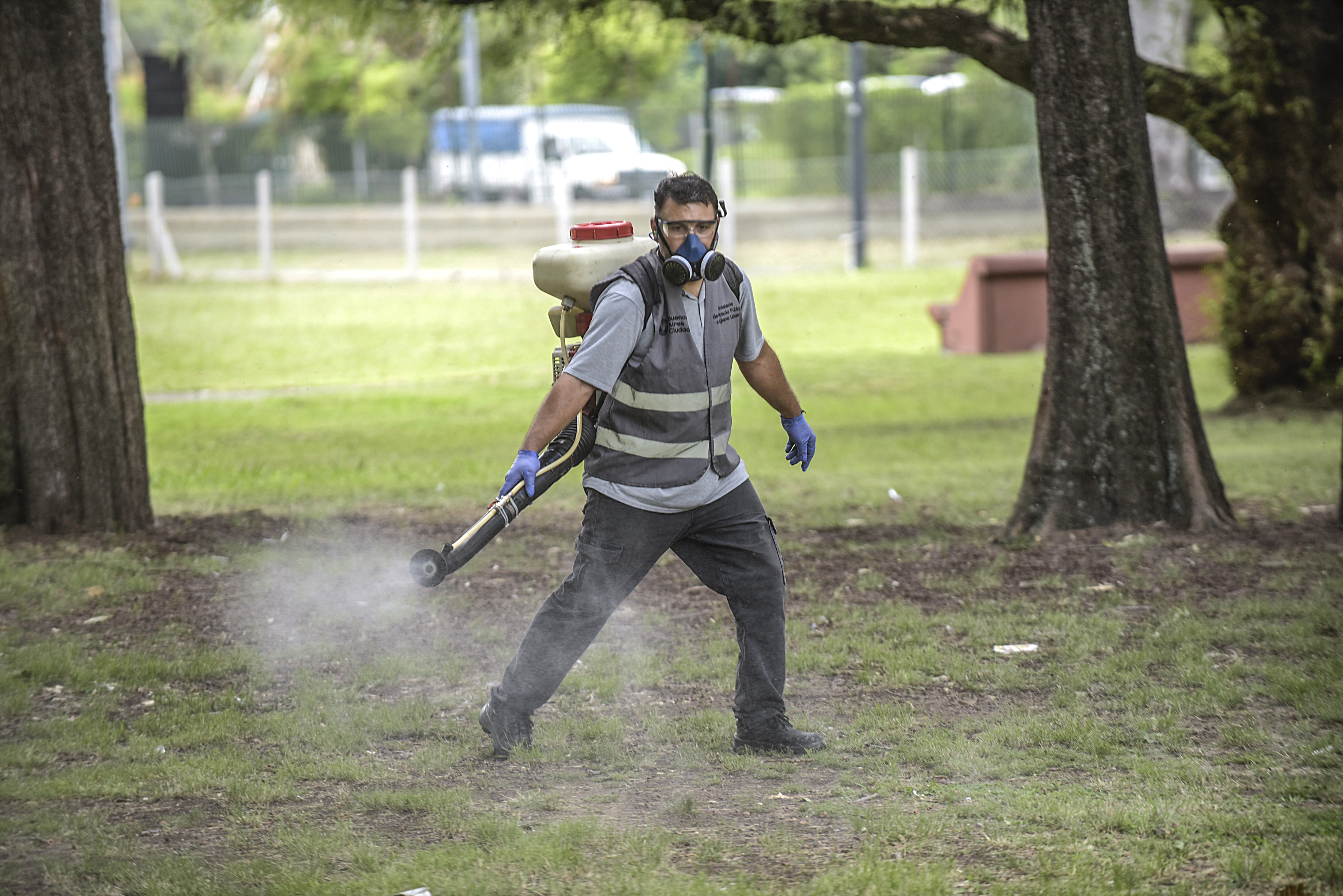 Fumigación Parque Sarmiento