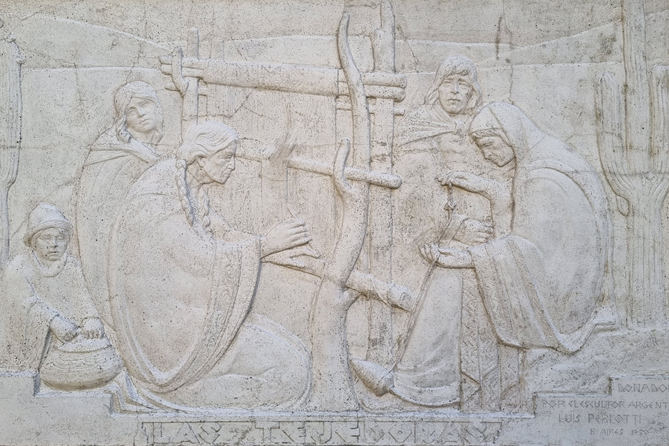 Las tejedoras. Luis Perlotti