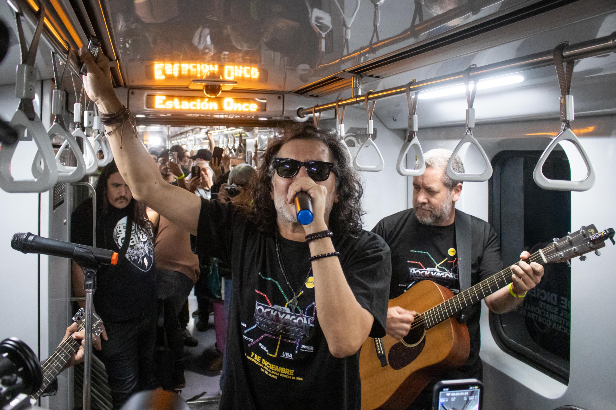 Con música y rock, se llevó a cabo una jornada de prevención sobre el VIH en el Subte