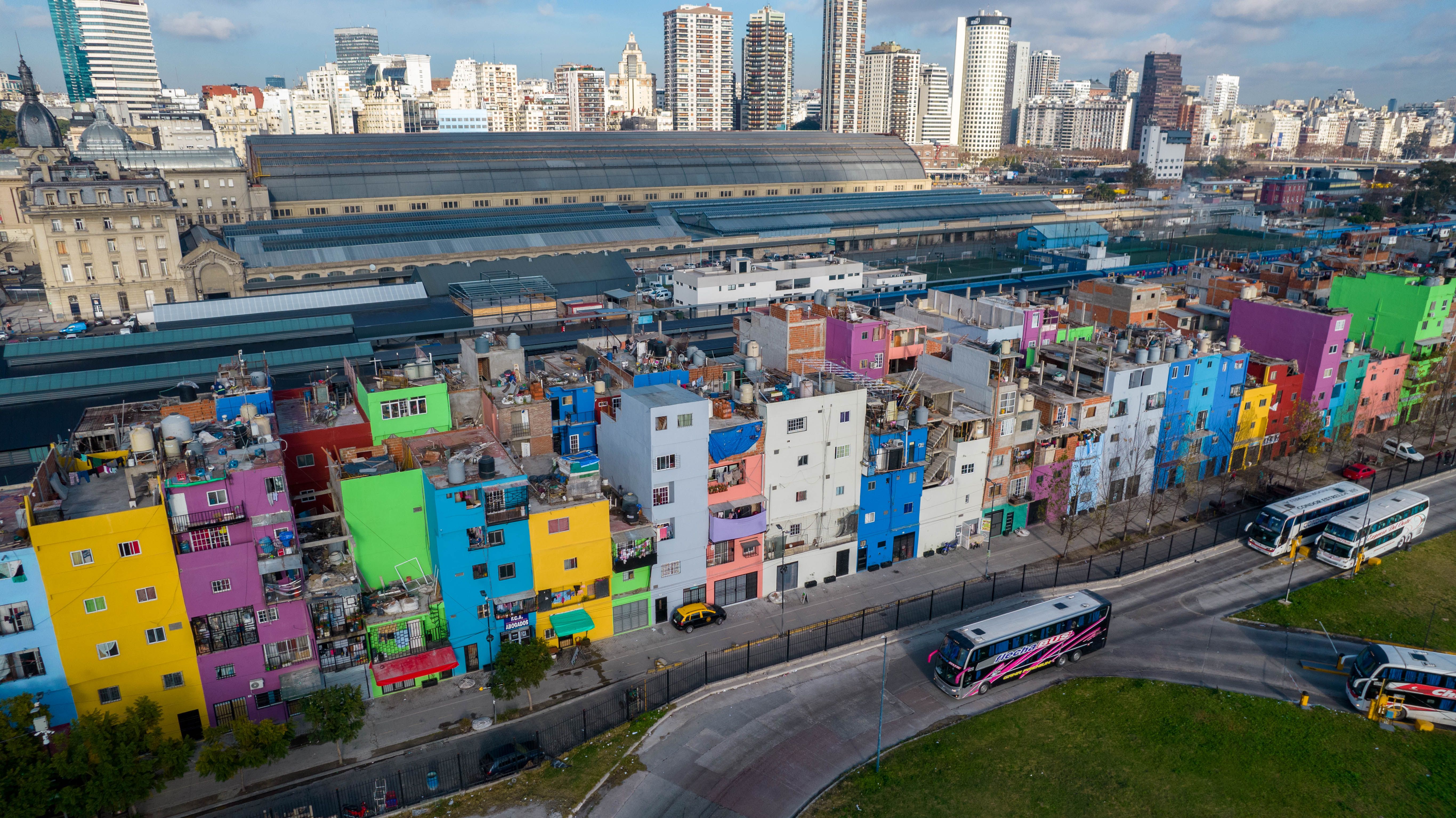Mejoramiento del entorno urbano en el Barrio Mugica