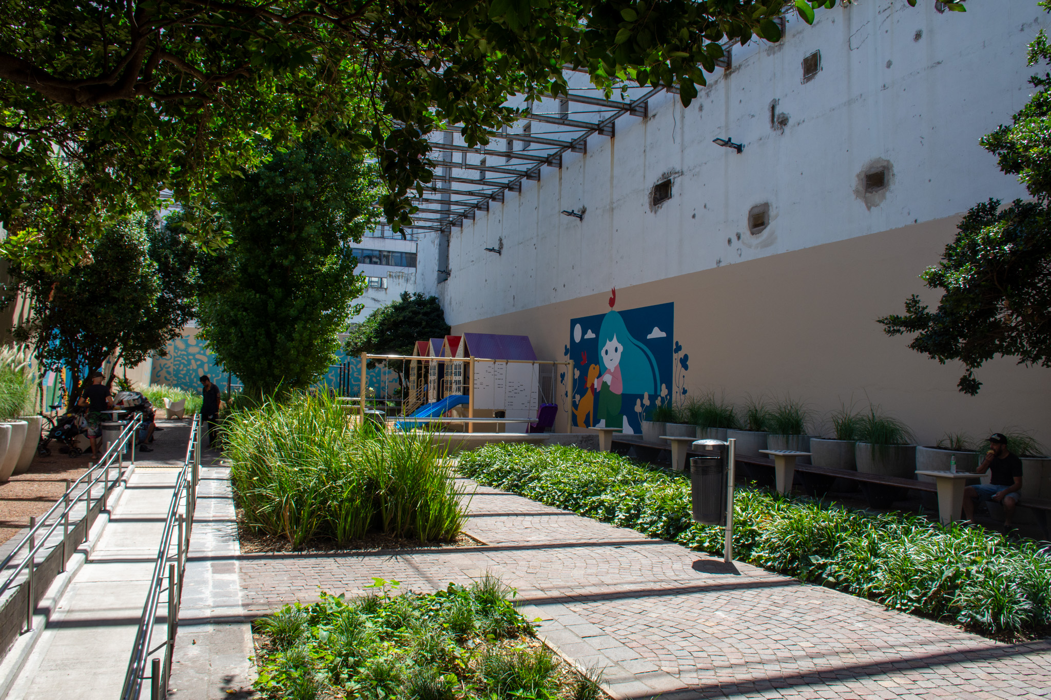 Plazoleta Dr. Joaquín Zabala