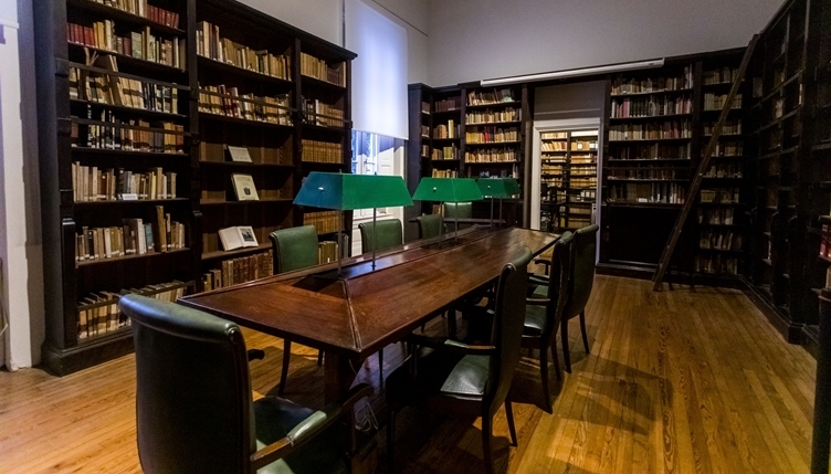 encuentros en la biblioteca