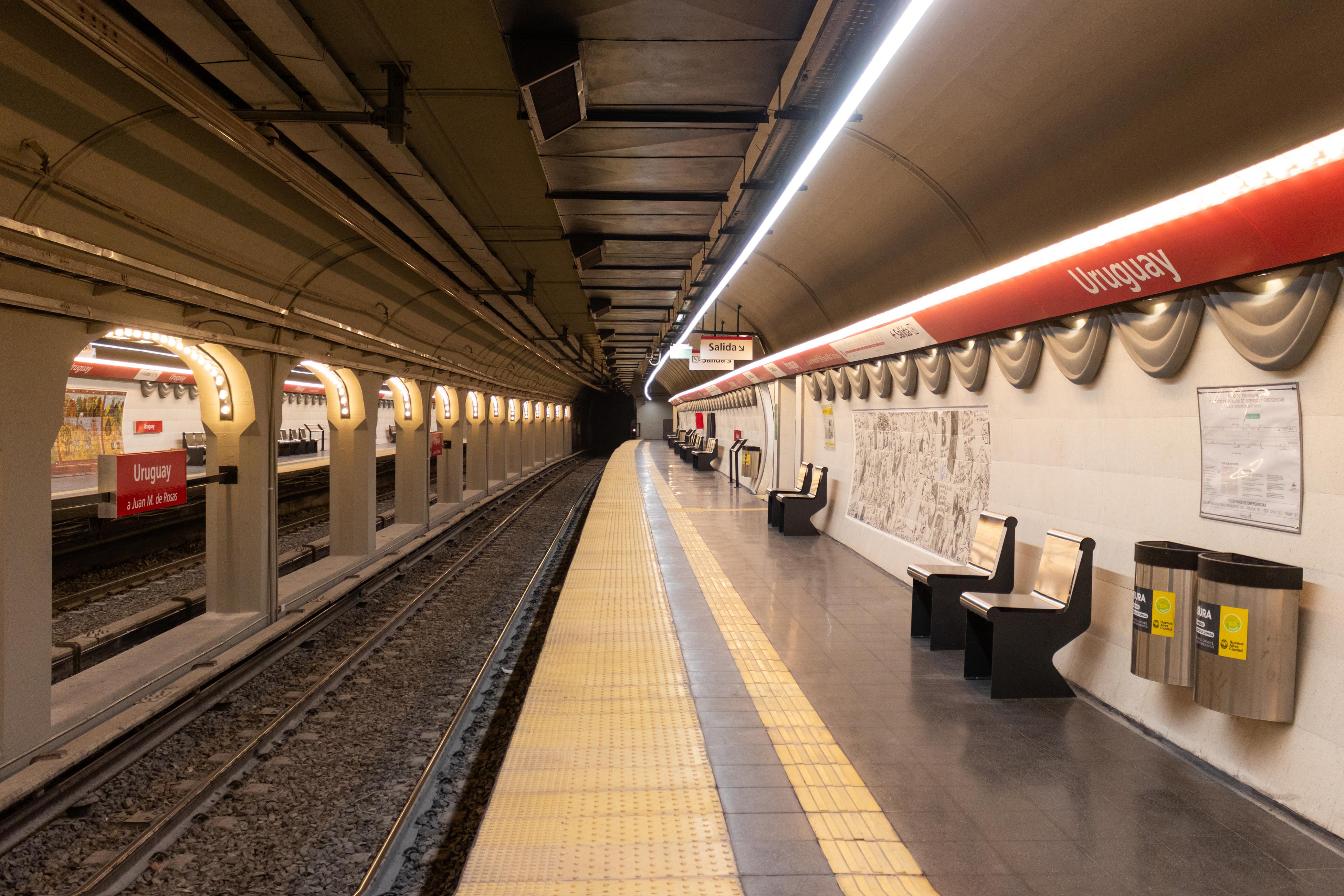Estacion Uruguay renovada