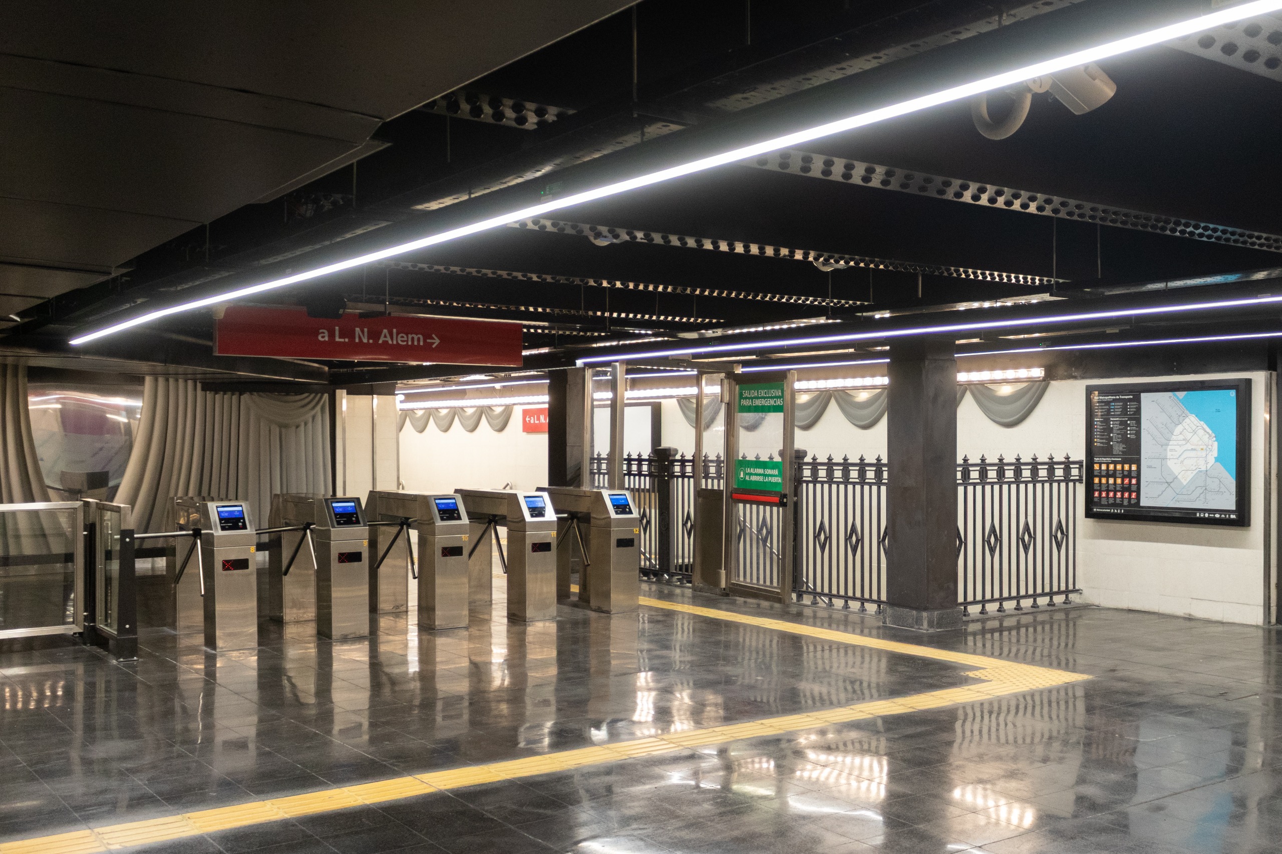 Puesta en valor de la estación Uruguay