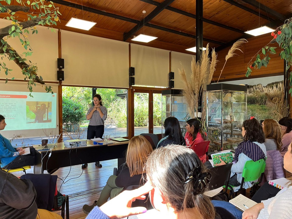 Premio Germina - docentes trabajando 2