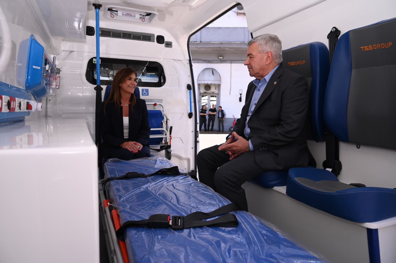 Nueva ambulancia para la Policía de la Ciudad