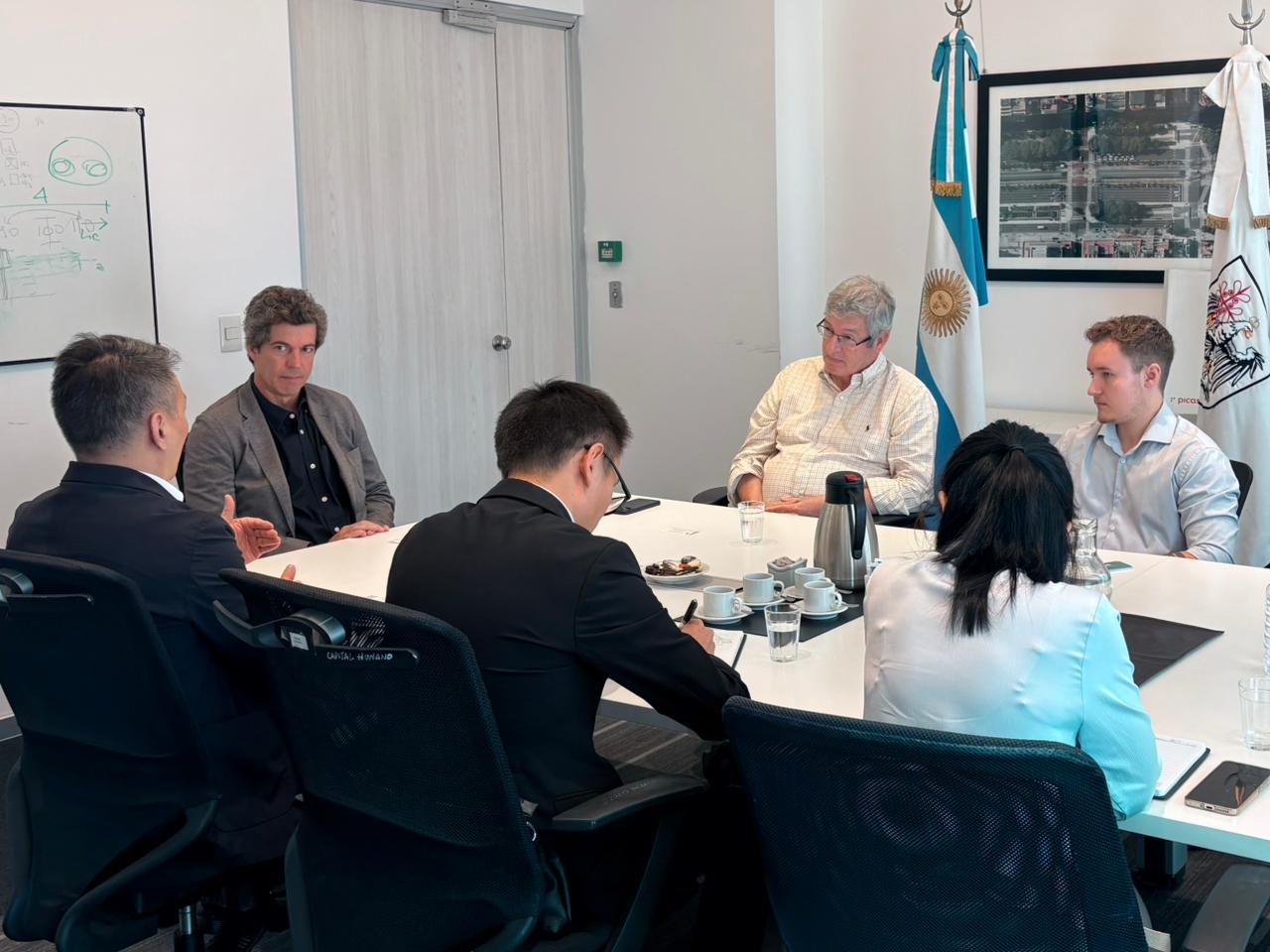 REUNION CON EMBAJADA DE RPC