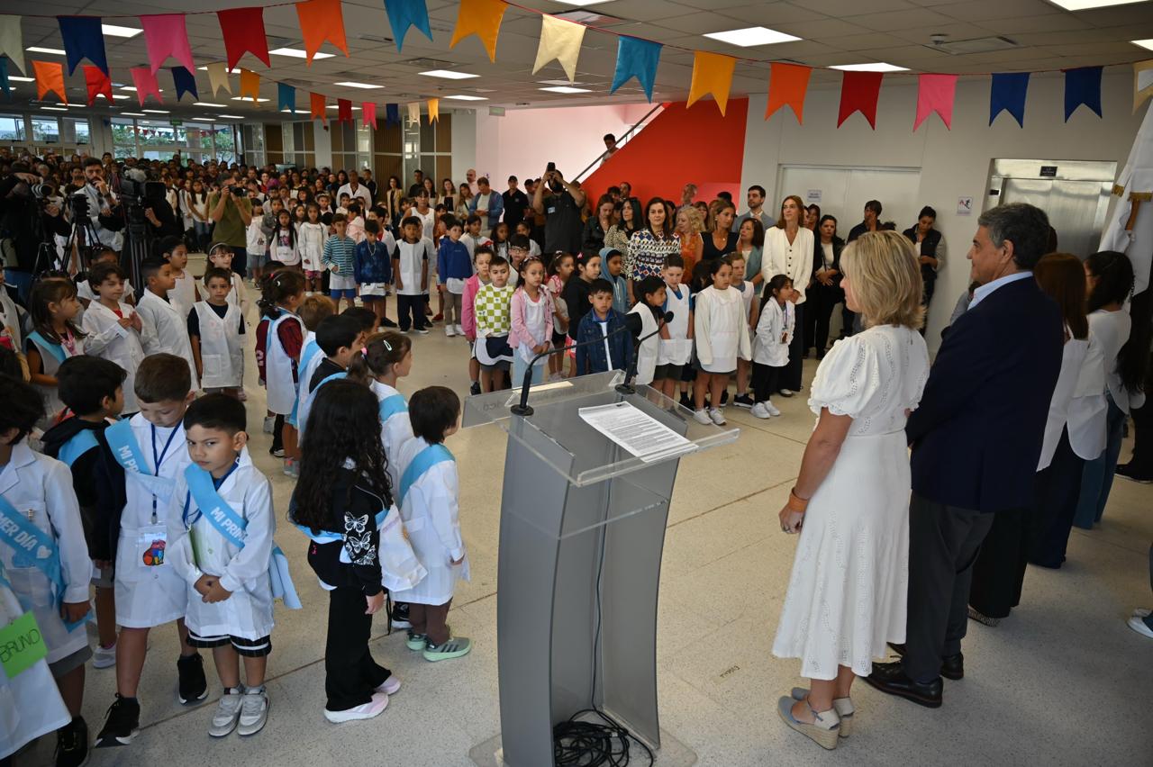 Más de 300 mil alumnos de Inicial y Primaria comenzaron las clases