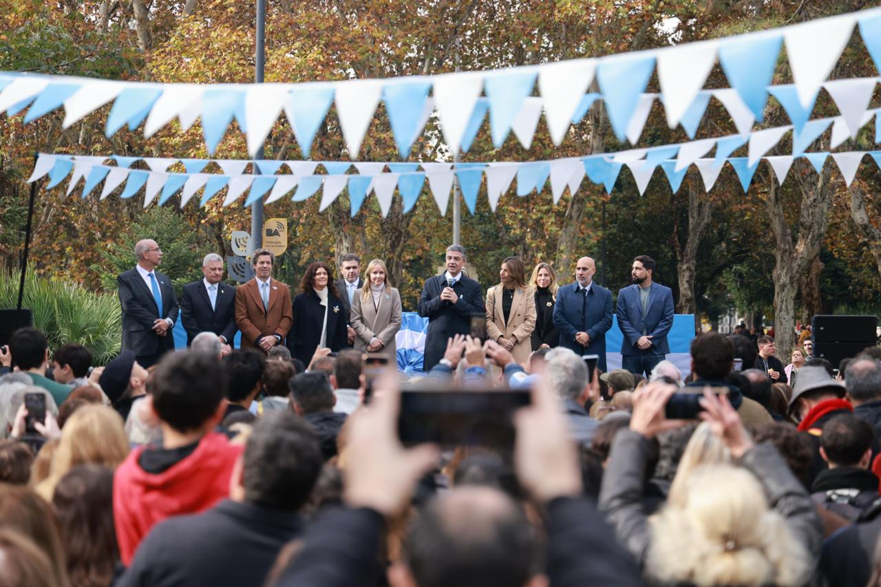 25 de Mayo: la Ciudad recuperó una joya histórica, el Palacio Ceci, y lo celebró con una fiesta en Villa Devoto