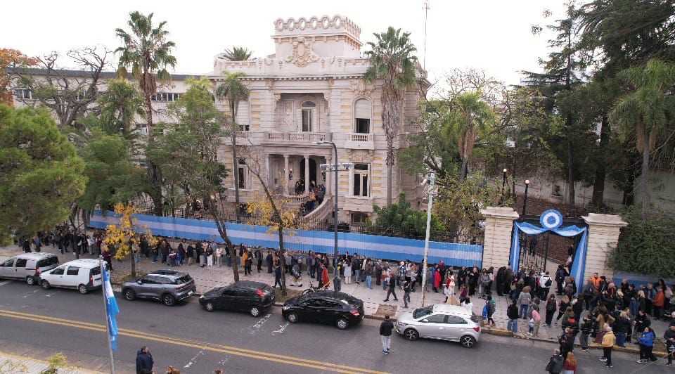 25 de Mayo: la Ciudad recuperó una joya histórica, el Palacio Ceci, y lo celebró con una fiesta en Villa Devoto