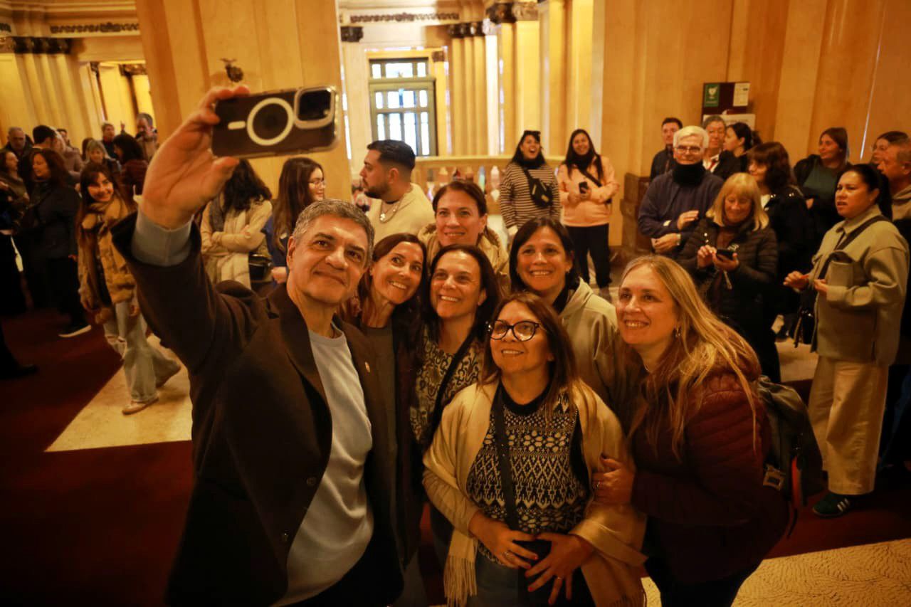 Una fiesta única: 800 vecinos disfrutaron de la Filarmónica de Buenos Aires en el Teatro Colón
