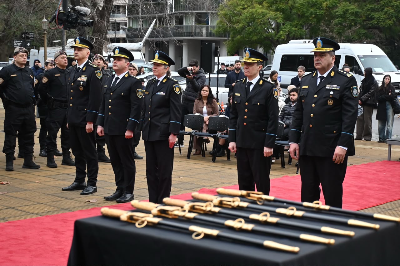 La Ciudad reconoció a sus policías.