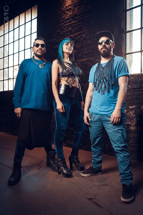 Flor Silva y los Animales de Poder 