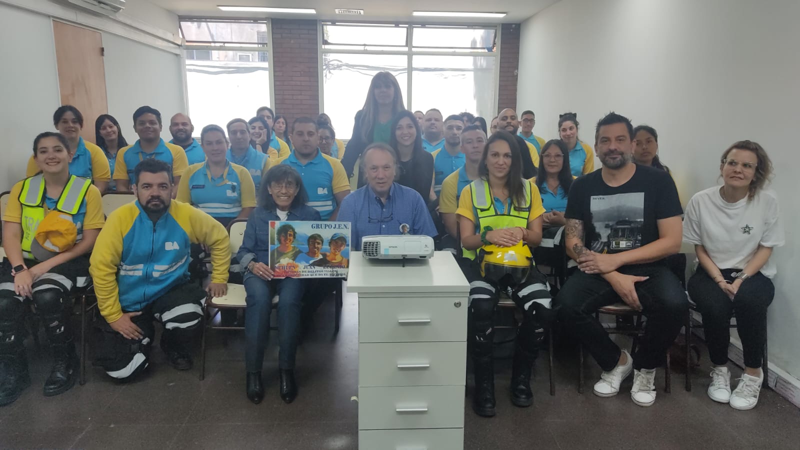 encuentro con agentes