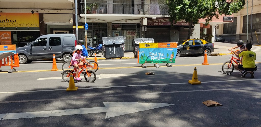 soltate, dejá tus rueditas