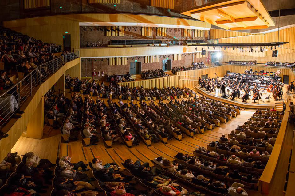 Concierto de orquesta en Sala de cámara de la usina del arte