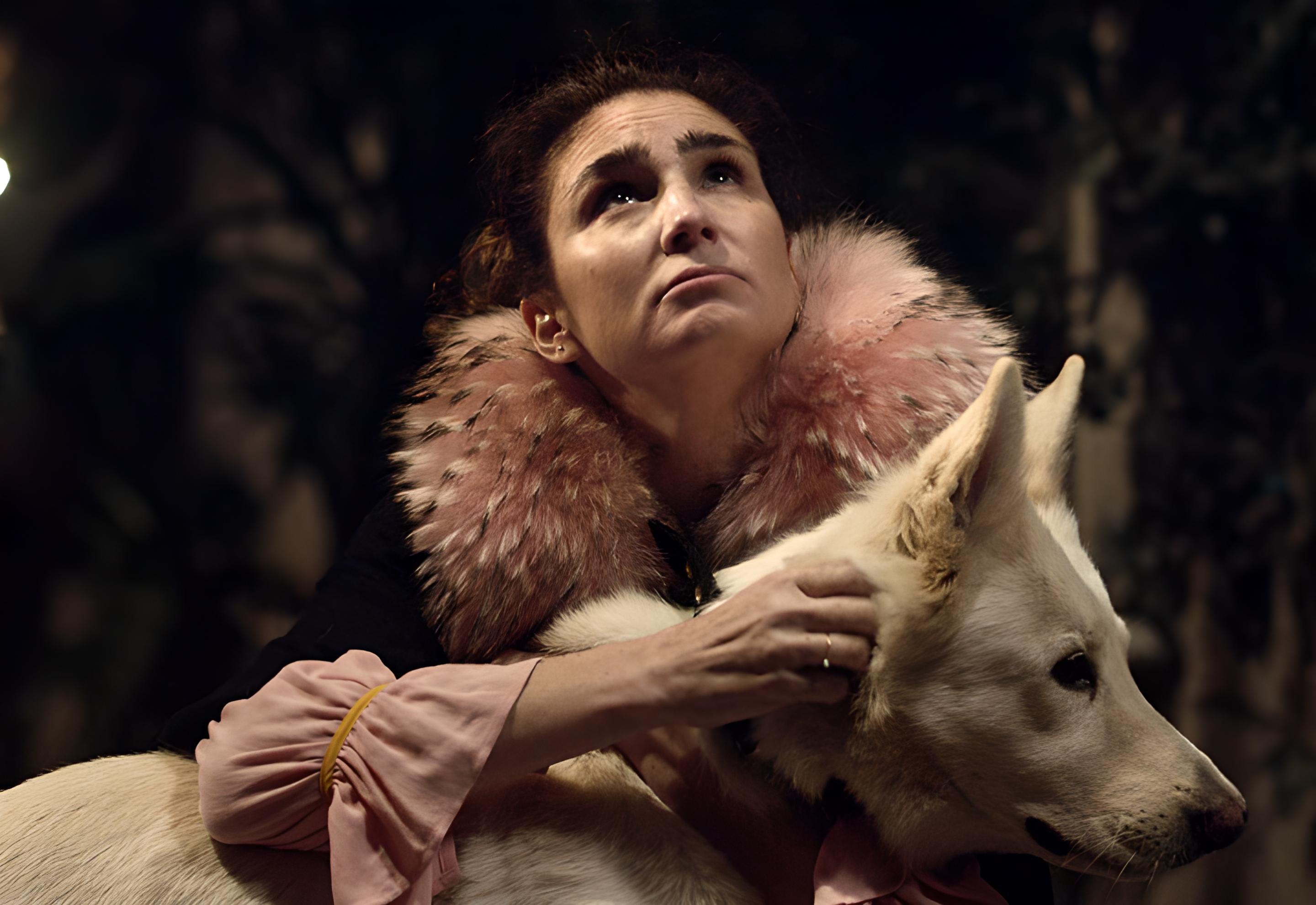 La reina del miedo de Valeria Bertucelli y Fabiana Tiscorni  