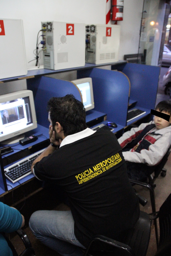 Clausuran un "ciber-porno" frente a una escuela en Palermo