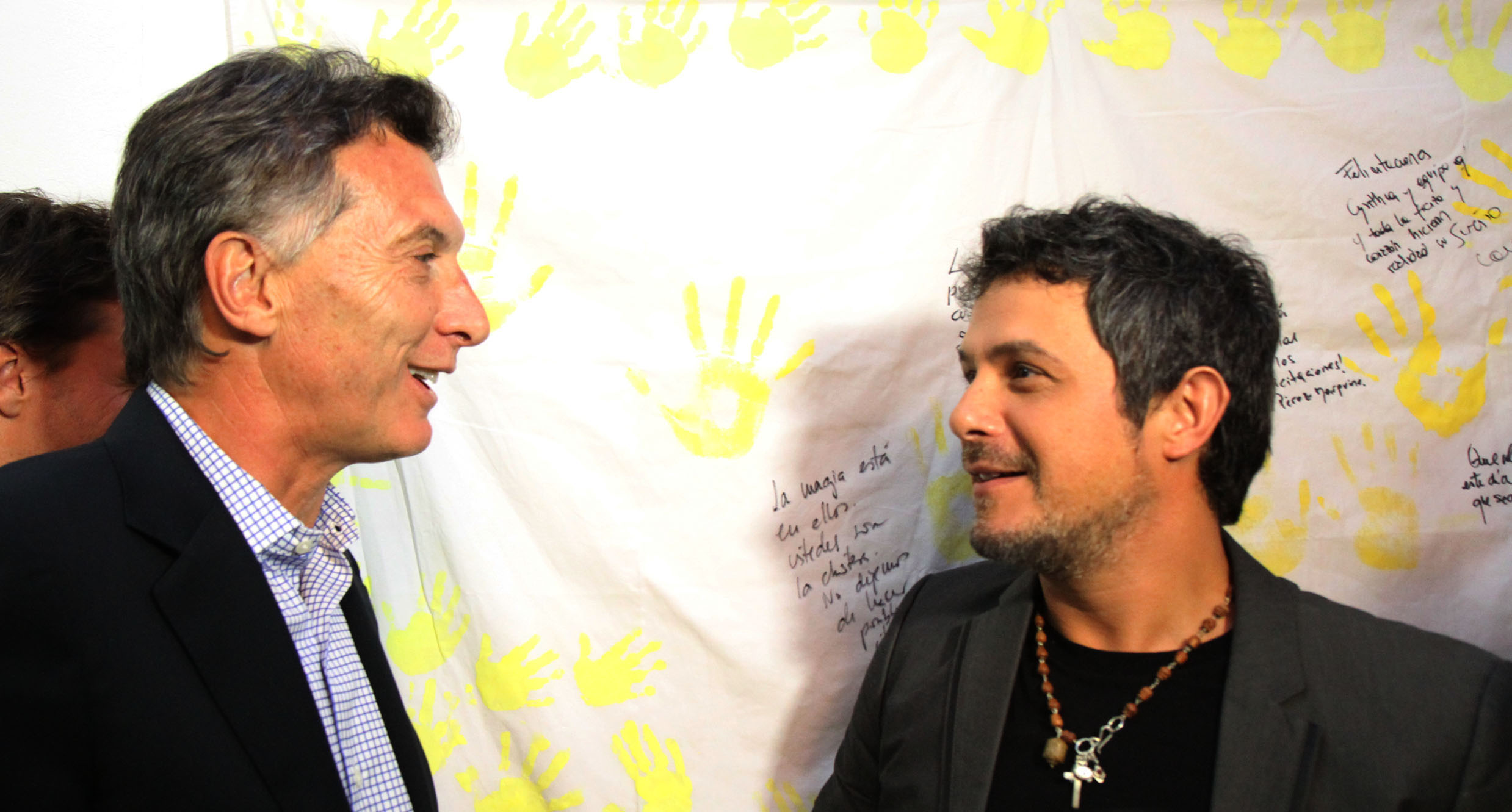 Macri y Alejandro Sanz visitaron un Centro de Primera Infancia