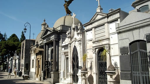 Historias de mi Comuna: Cementerio de la Recoleta