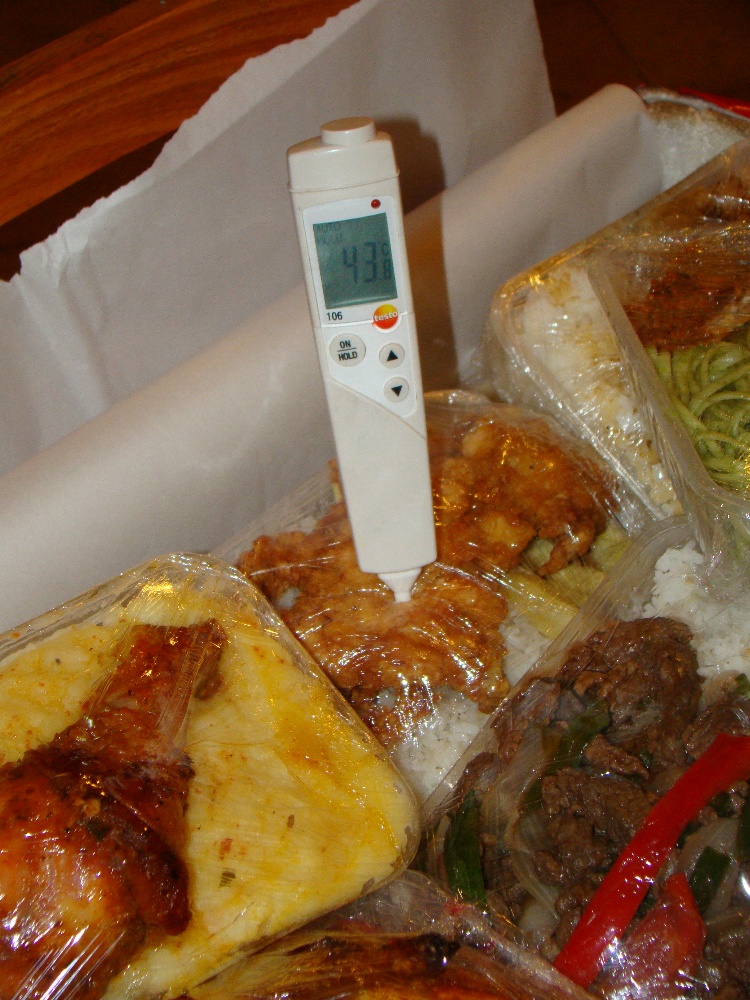 Clausuran centro clandestino de distribución de comida a vendedores ambulantes en barrio de Once