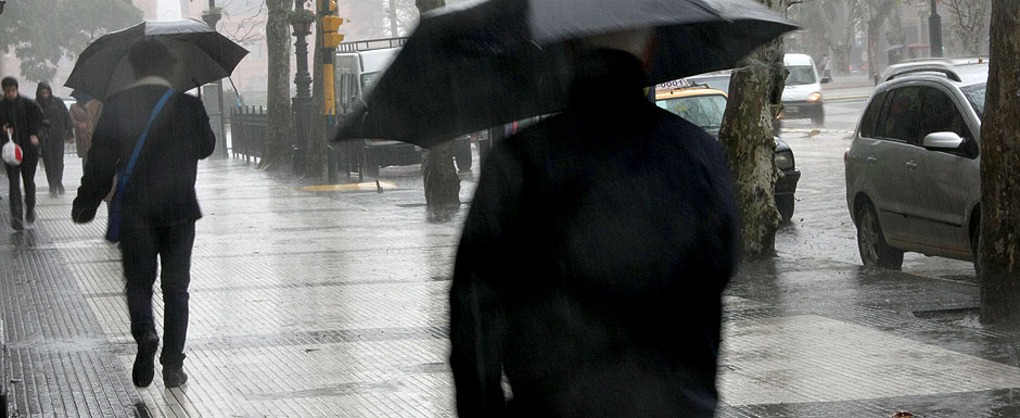 Recomendaciones del Gobierno porteño ante alerta meteorológico amarillo por tormentas para este martes