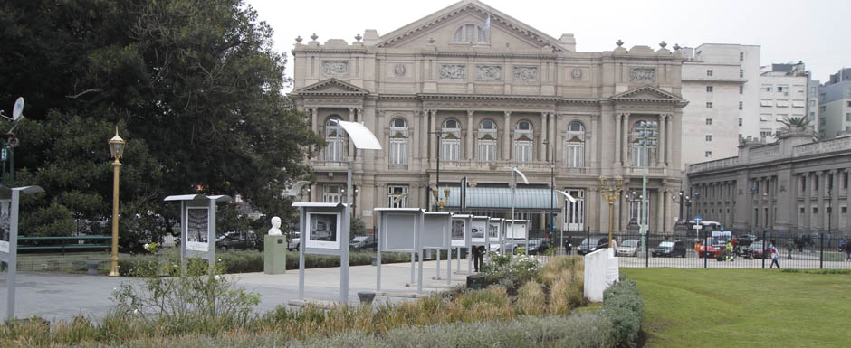 El entorno del Teatro Colón invita a disfrutar de la cultura