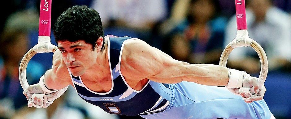 Exhibición del gimnasta olímpico Federico Molinari