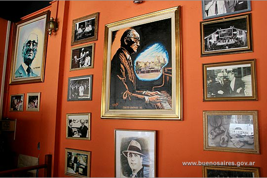 Historia de mi Comuna: Esquina Osvaldo Pugliese