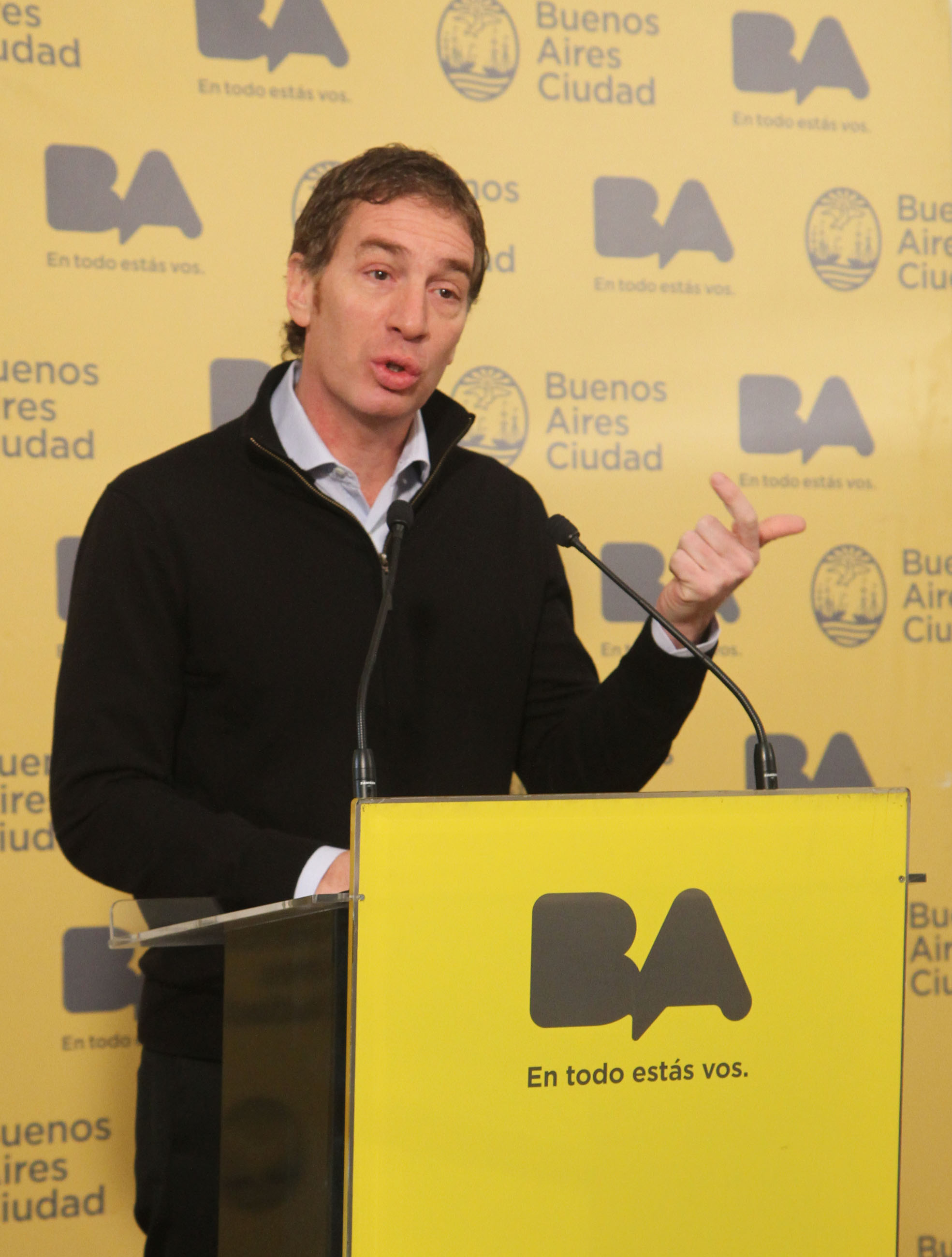 Santilli: “La Ciudad tiene un plan integral para reducir el consumo energético”