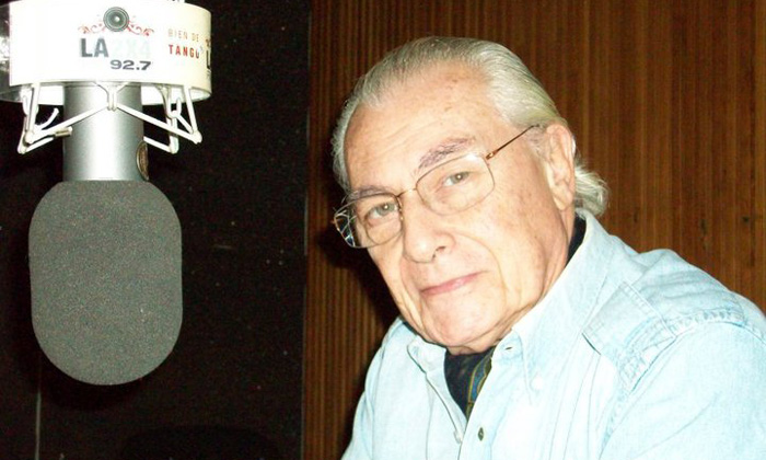 Plumas, Bikinis y Tango