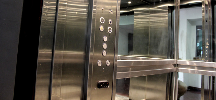 Hasta el 30 de abril, los consorcios deberán registrar sus ascensores