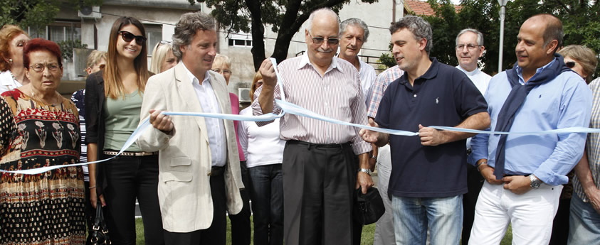 Junto a vecinos del barrio, quedaron inauguradas las obras en Plaza Jamaica