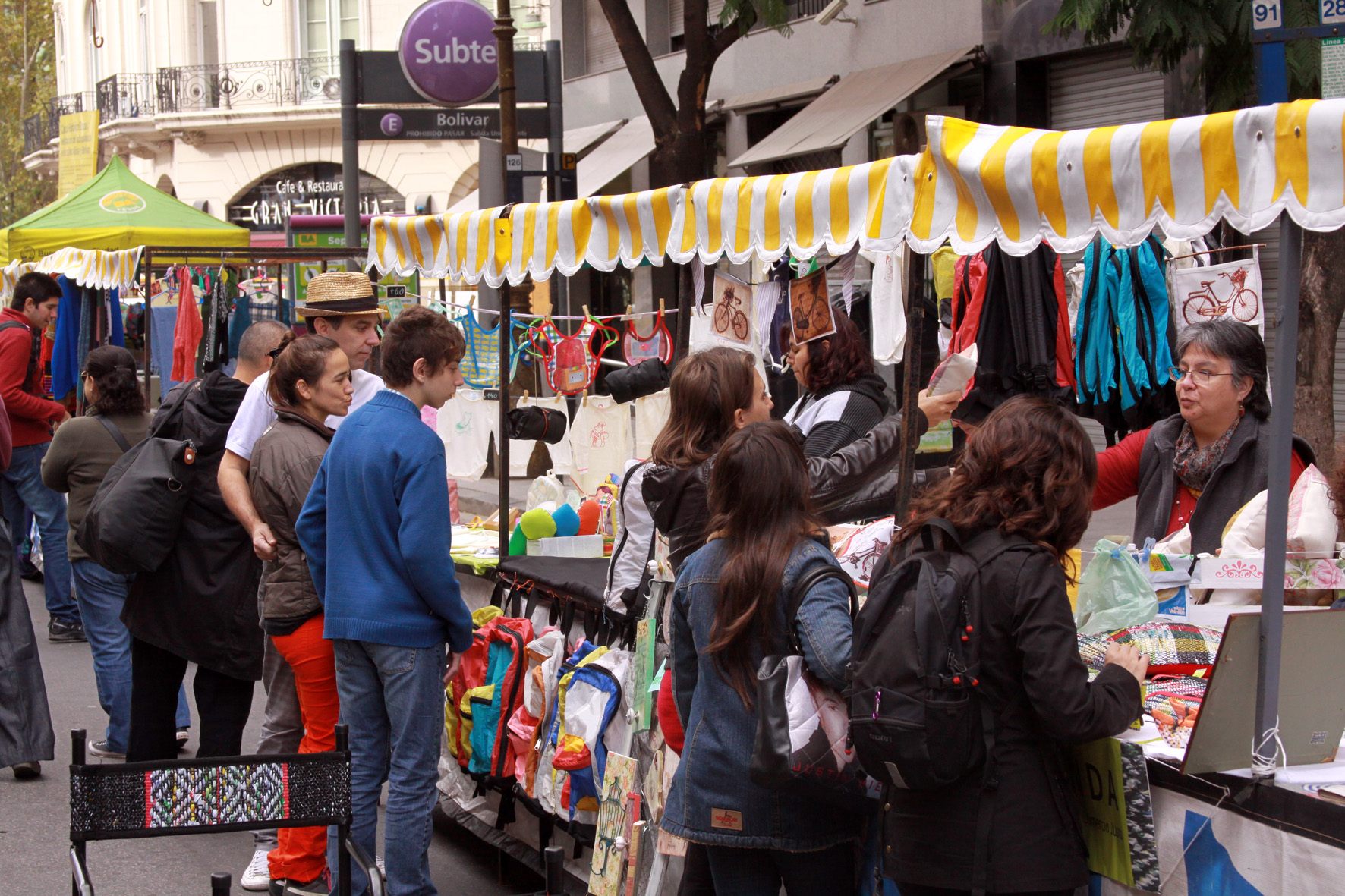 Quedó inaugurada la Feria de Consumo Responsable   