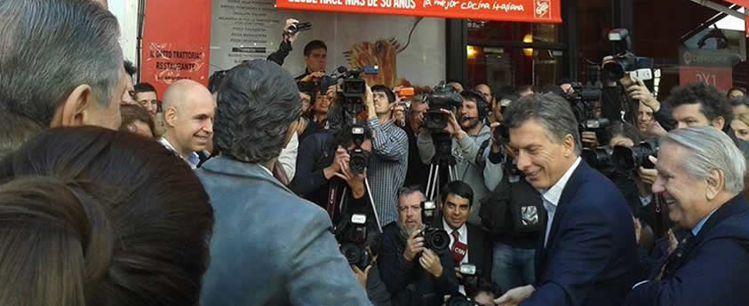 Juan Carlos Calabró ya tiene su estatua en la Comuna 1