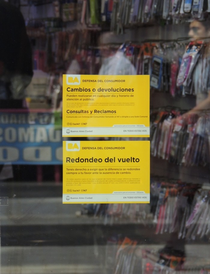 Operativo de difusión de derechos del consumidor en Microcentro