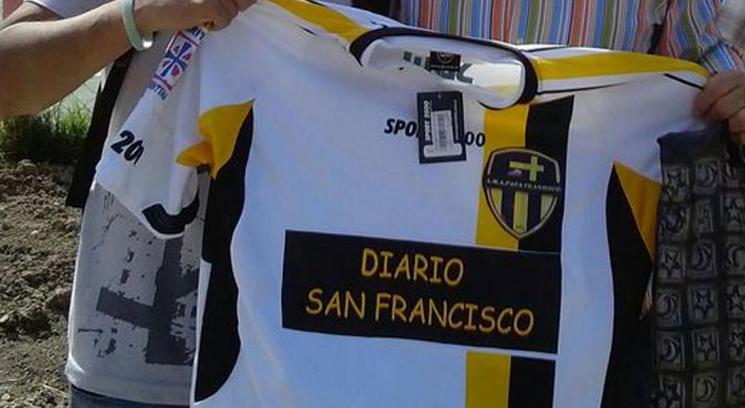 La "otra" camiseta de Francisco