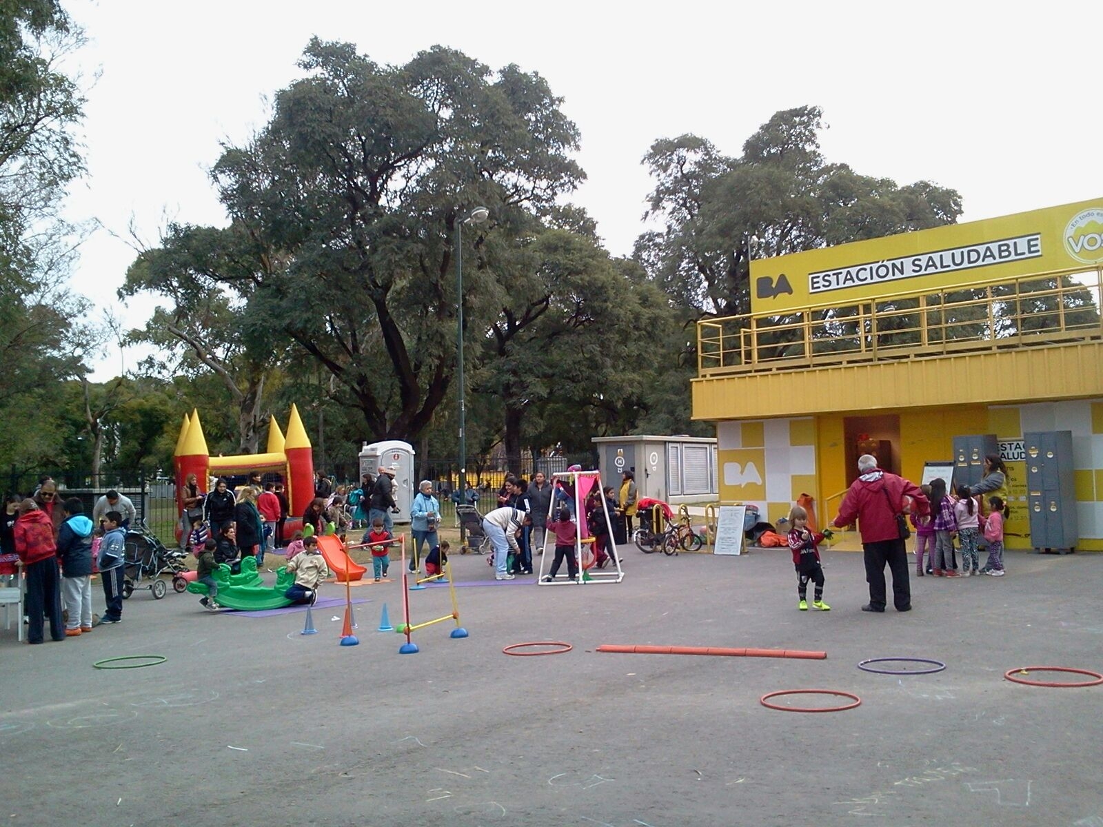 Actividades recreativas para los chicos en las juegotecas de las Estaciones Saludables