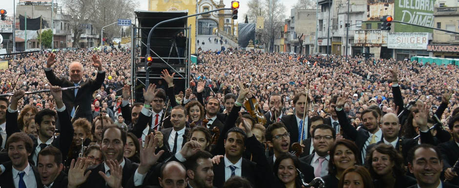 Más de 10 mil personas disfrutaron del concierto del maestro Daniel Barenboim en Puente Alsina