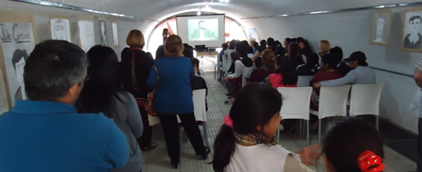 Homenaje a Julio Cortázar en el Túnel de los Artistas
