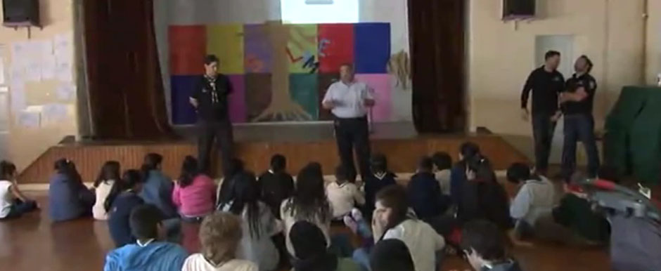 La Policía Metropolitana da charlas sobre bullying en las escuelas porteñas