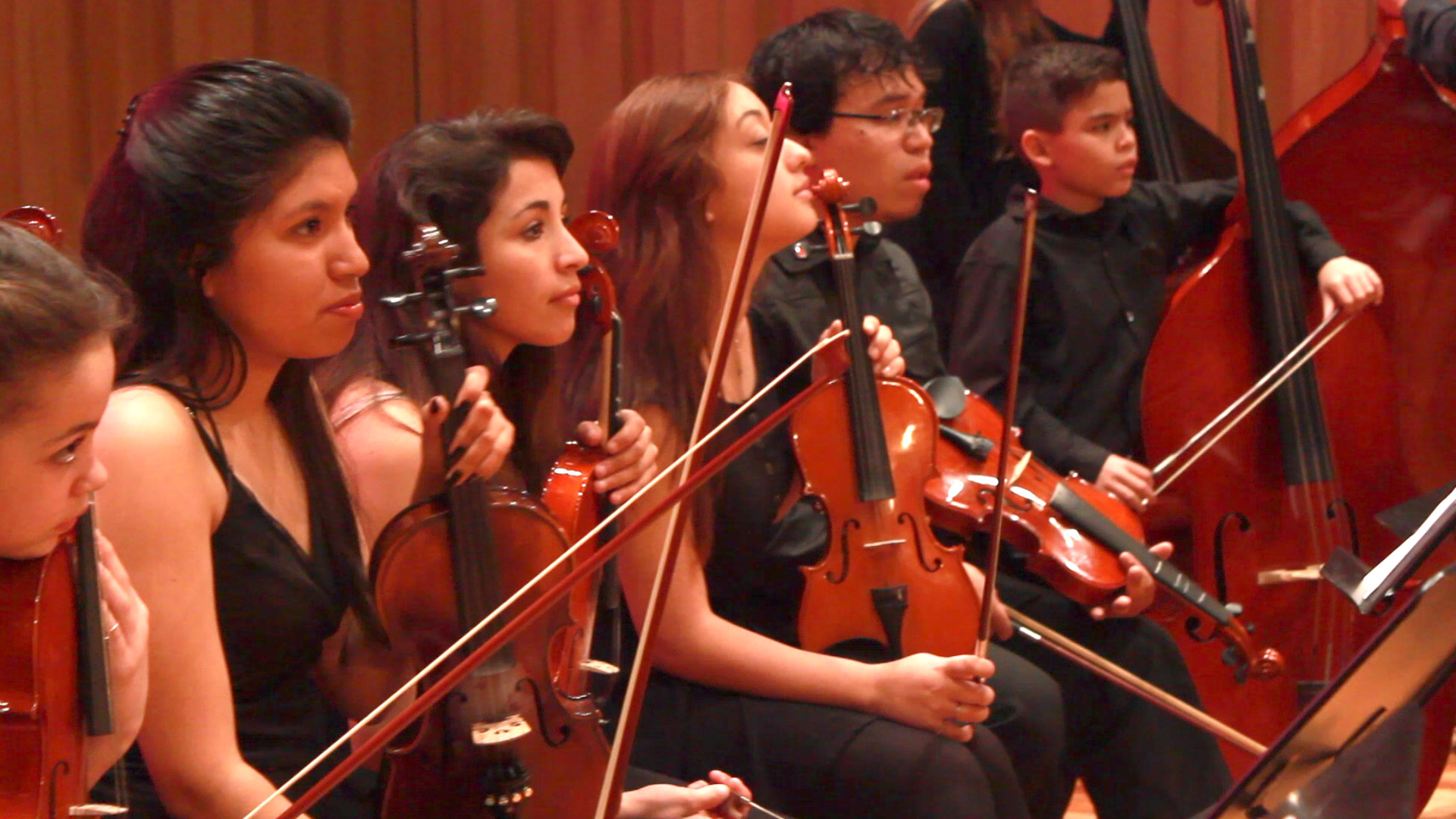 Alumnos de las escuelas de Bandonéon y Orquesta típica de Tango de los barrios de Cildañez y C.H. Soldati, participaron en el Tango BA Festival y Mundial 2014.