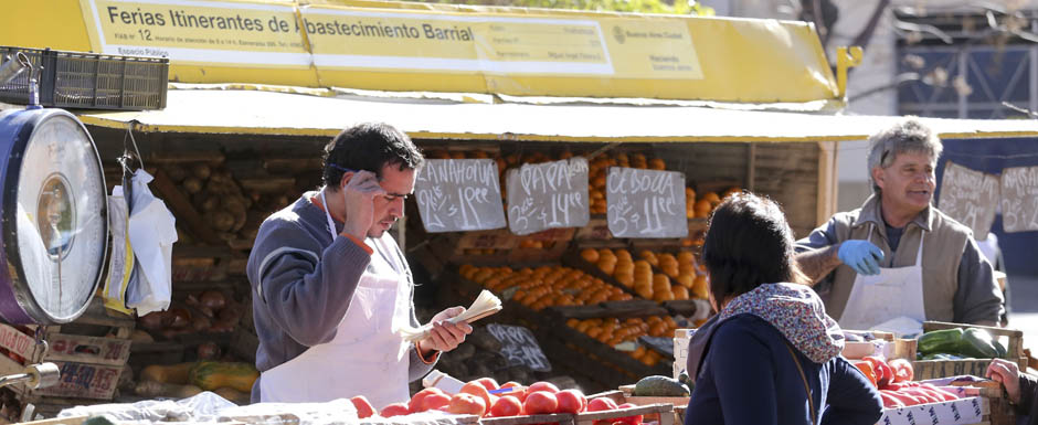 Ferias itinerantes, una alternativa para hacer las compras en cada barrio 