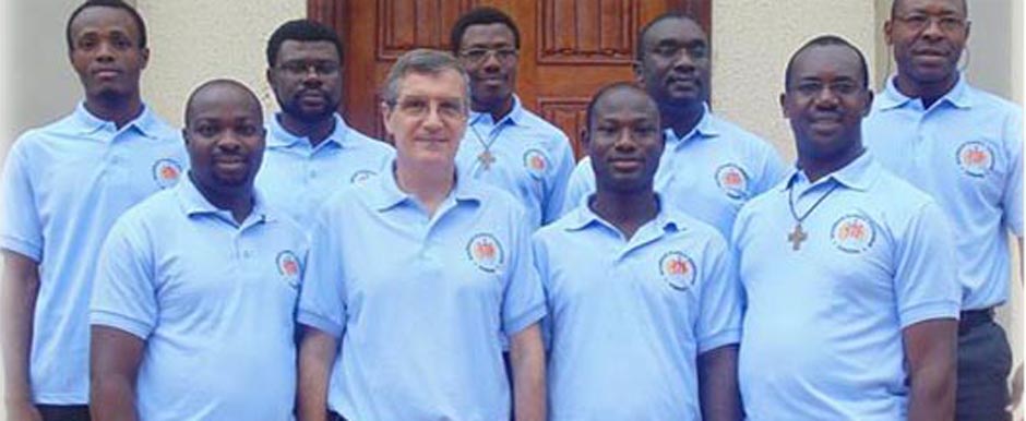 Un misionero argentino lucha en el Africa contra el ébola