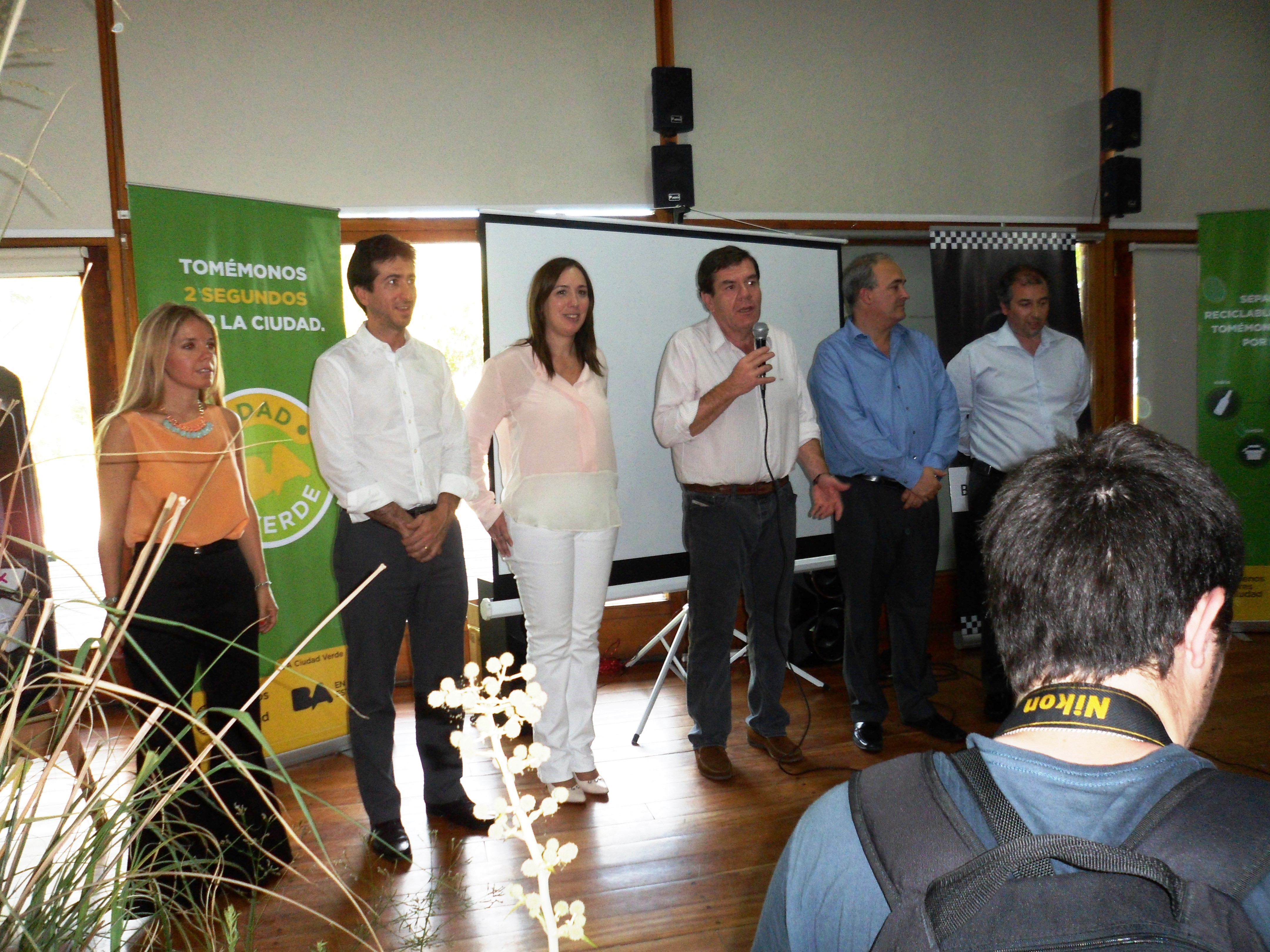 Entrega de botones antipánico y capacitación a nuestros guardianes de plaza