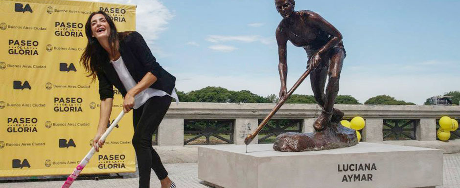 Luciana Aymar ya tiene su escultura en el Paseo de la Gloria