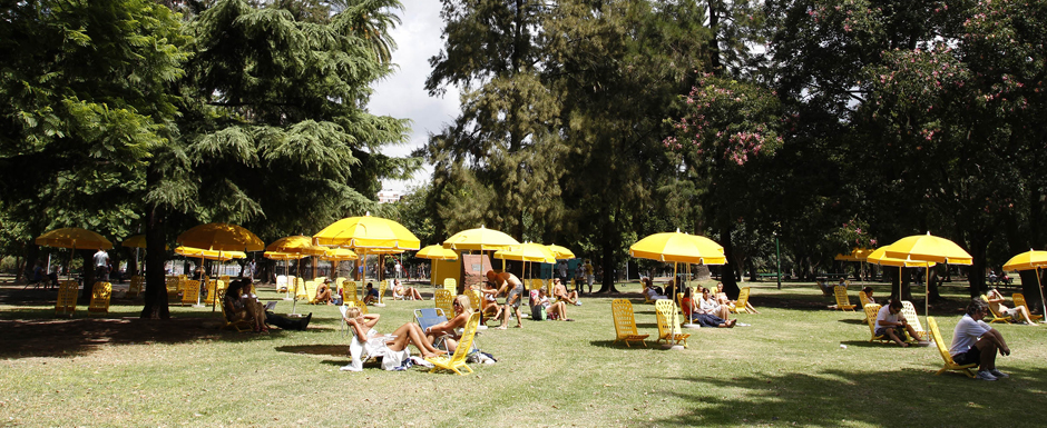 La Ciudad ofrece 11 solariums en parques y plazas