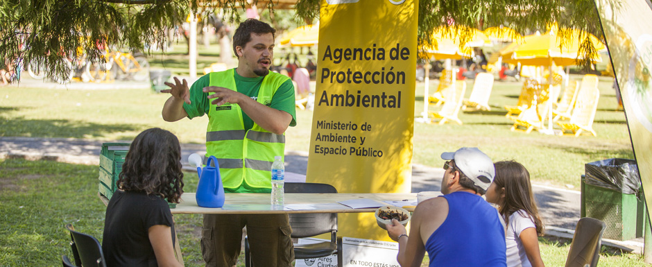 Talleres de compostaje domiciliario en Feria Vuelta Verde